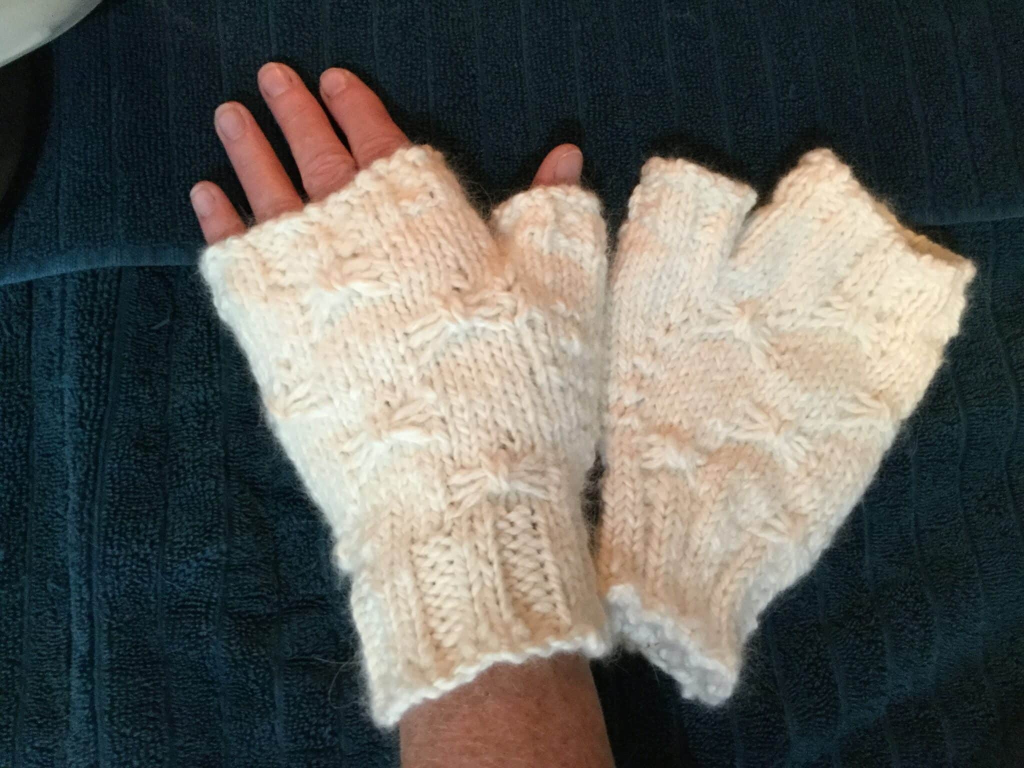 White Bows Angora Rabbit Wool Fingerless Gloves – Fiber Artist Market