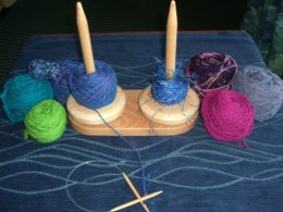 Yarn Holder, Double Yarn Butler, Large Yarn Wooden Spinning, Fair Isle Yarn  Buddy, Thread Holder, Yarn Stand, Yarndispenser -  Canada